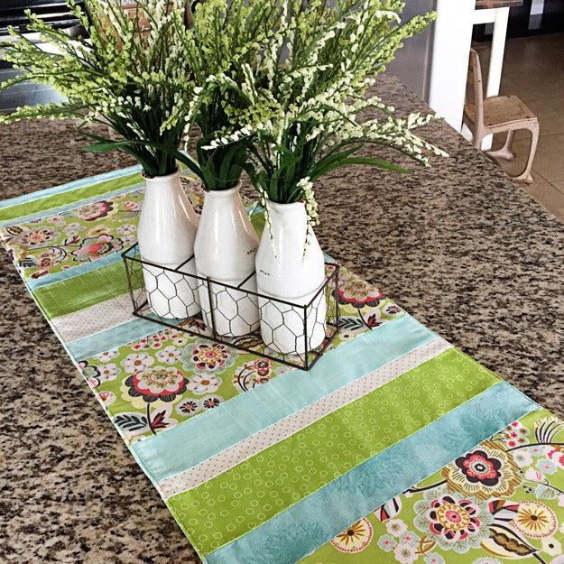 One Hour Strippy Table Runner Pattern - Fort Worth Fabric Studio