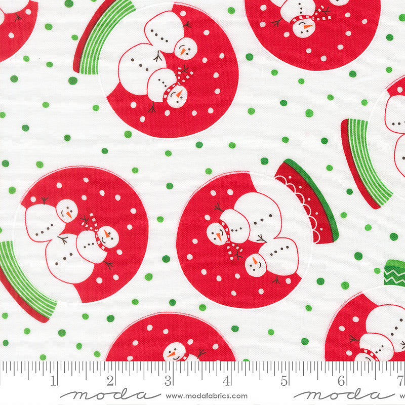 Snow Time Snow Globes Winter White