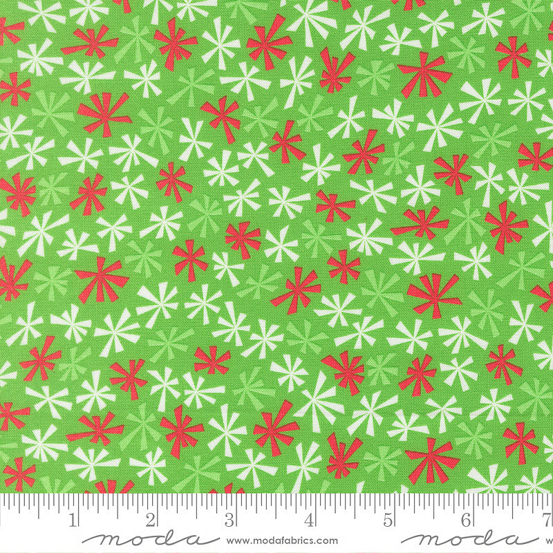 Snow Time Tinsel Blenders Hollyleaf