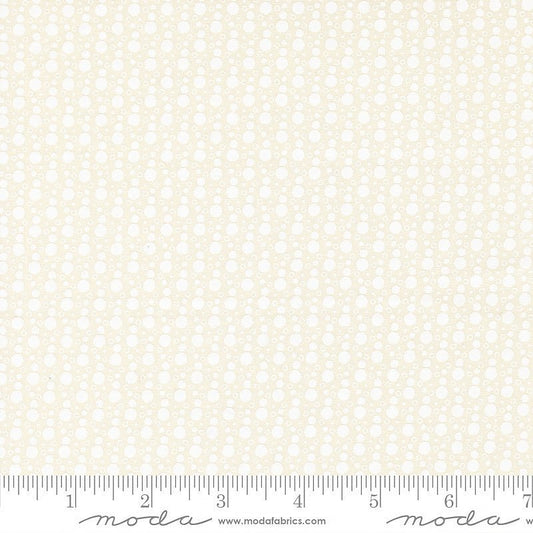 30's Playtime Bubbly Dots Eggshell White – Remnant 54″ × 44″ - Moda from Fort Worth Fabric Studio