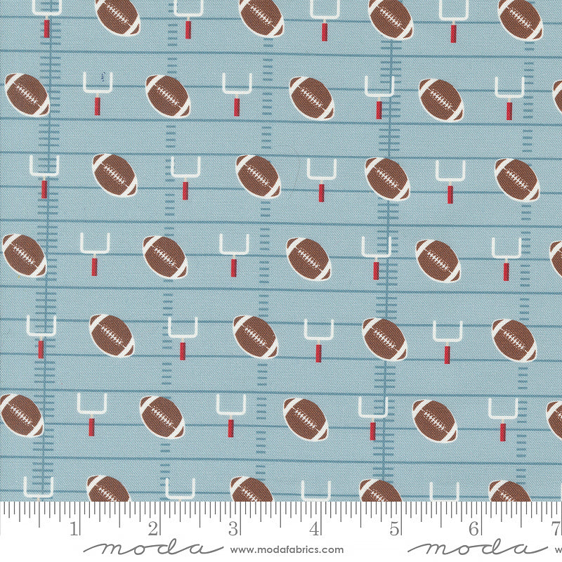 Moda Play Ball Field Goal Dolphin 1 Yard Cut