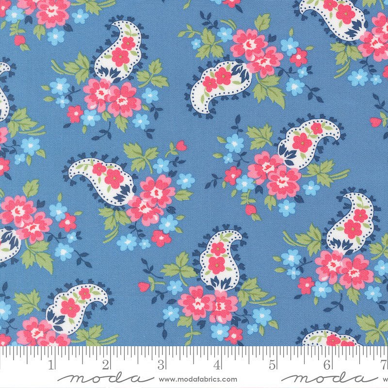 A Cat Named Stitch Paisley Florals Blue – Remnant 43″ × 44″