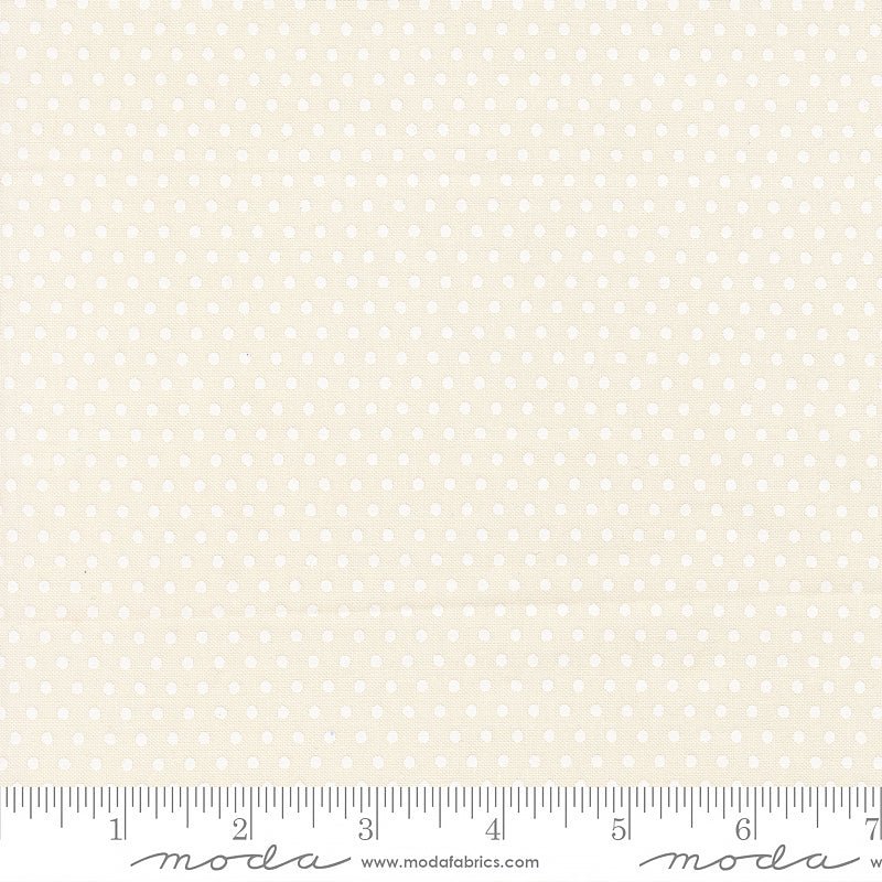 Animal Park Fun Dots Dove Natural – Remnant 40″ × 44″