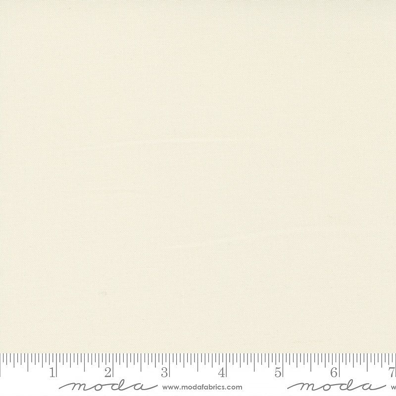 Bella Solids Eggshell – Remnant 21″ × 44″