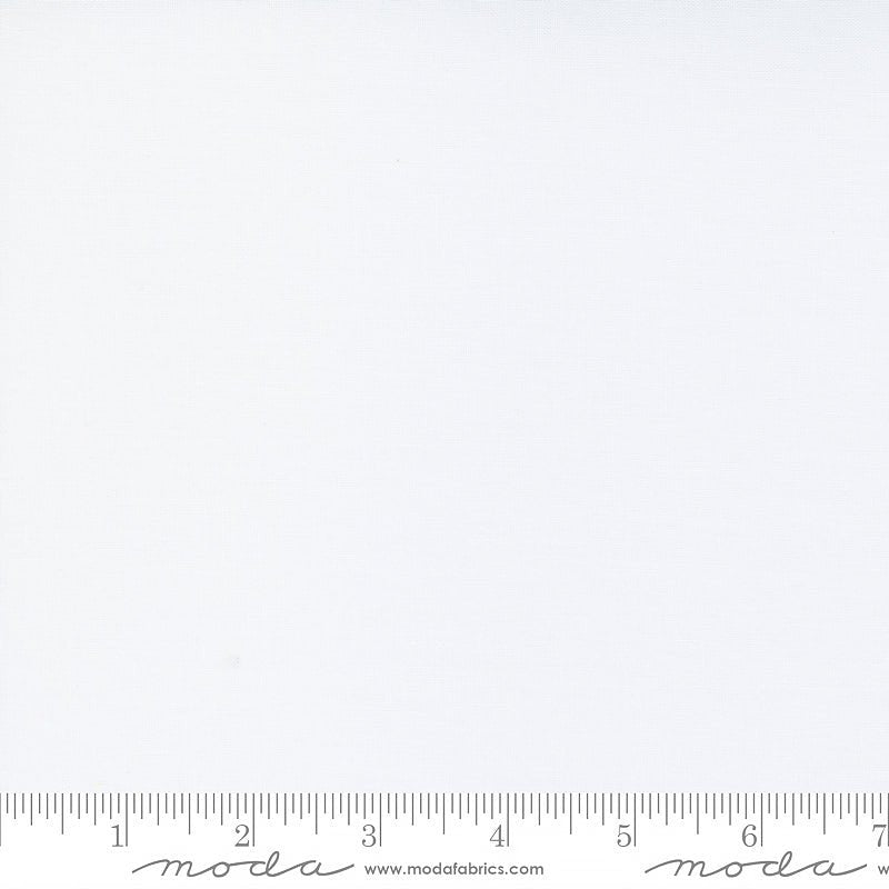 Bella Solids Super White – Remnant 29″ × 44″