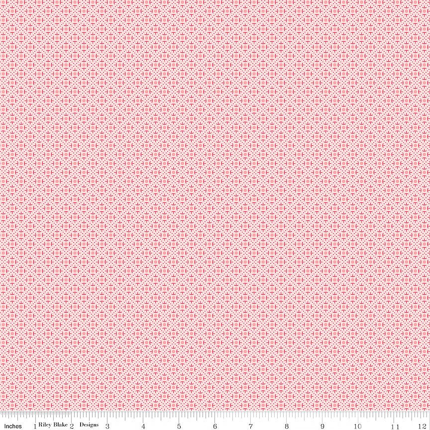 Berry & Sage Lace Frosting – Remnant 27" × 44"