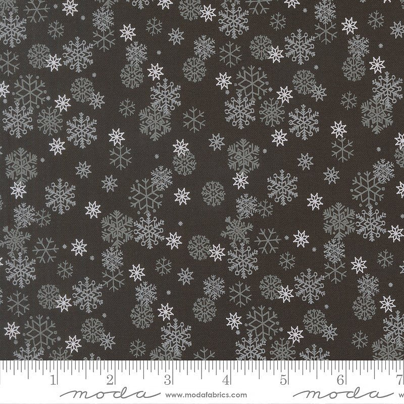 Holiday Cheer Snow Midnight – Remnant 42″ × 44″