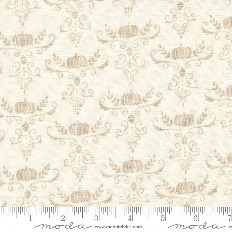 I Love Fall Most Of All Pumpkins & Vines Warm White – Remnant 20″ × 44″