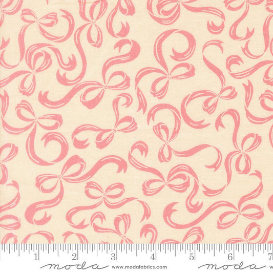 Je T'aime Tie A Bow Lace - Moda from Fort Worth Fabric Studio