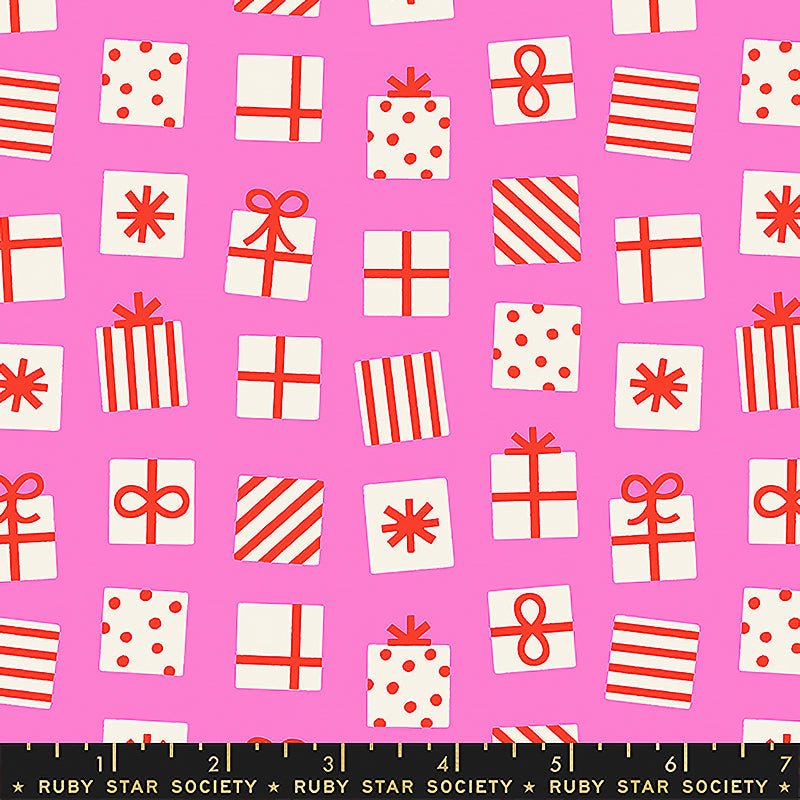 Merry Happy Gifts Lipstick – Remnant 31″ × 44″