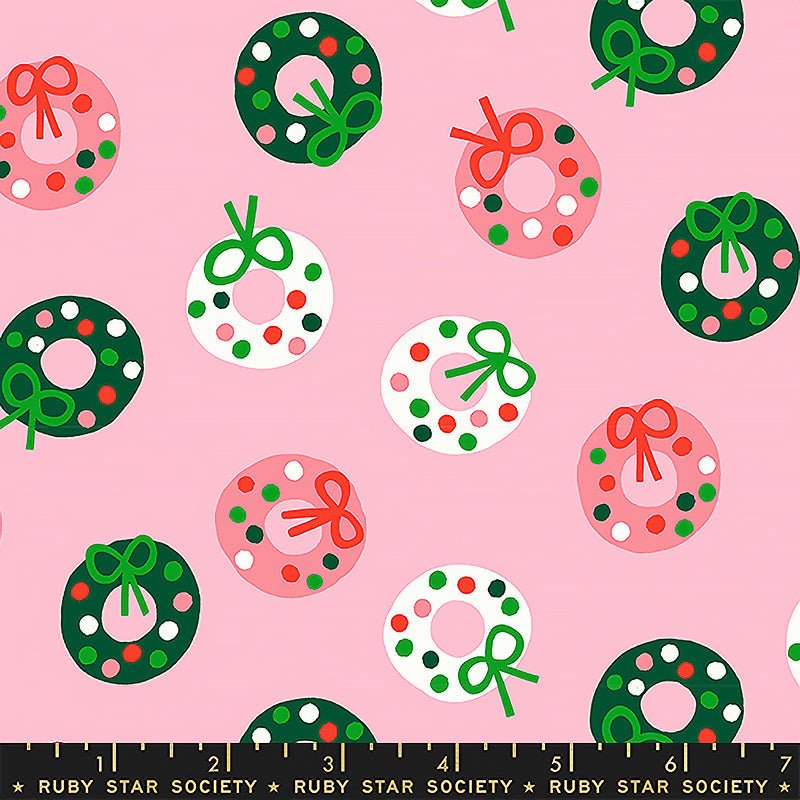 Merry Happy Wreaths Melody Pink – Remnant 39" × 44"