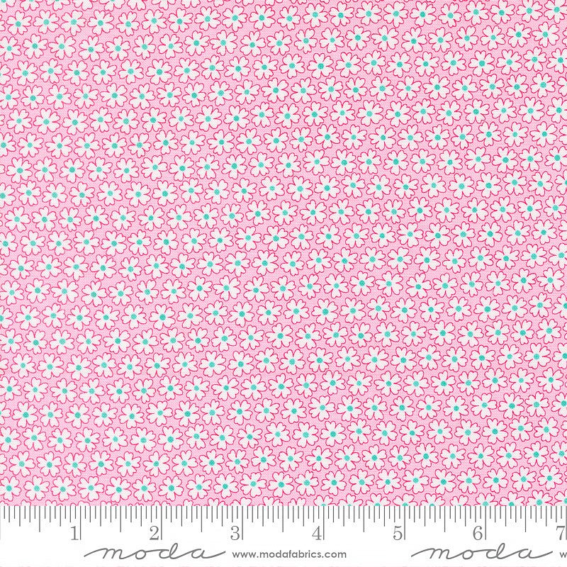 Pick Me! Pocket of Posies Petal – Remnant 39″ × 44″