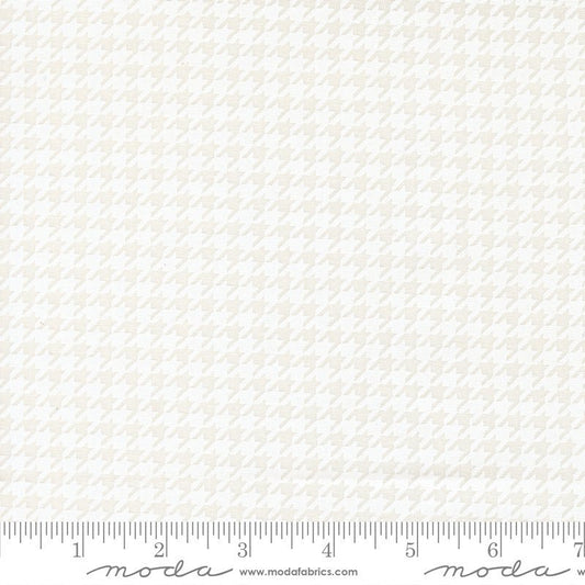 Poinsettia & Pear Houndstooth Blenders Cloud White – Remnant 19″ × 44″ - Moda from Fort Worth Fabric Studio