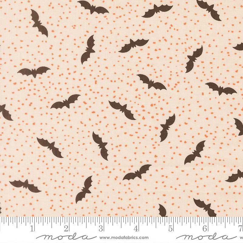 Purrs & Boos Bats Moonbeam – Remnant 28″ × 44″