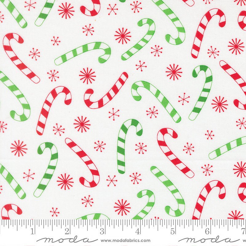 Snow Time Candy Canes Winter White – Remnant 32″ × 44″