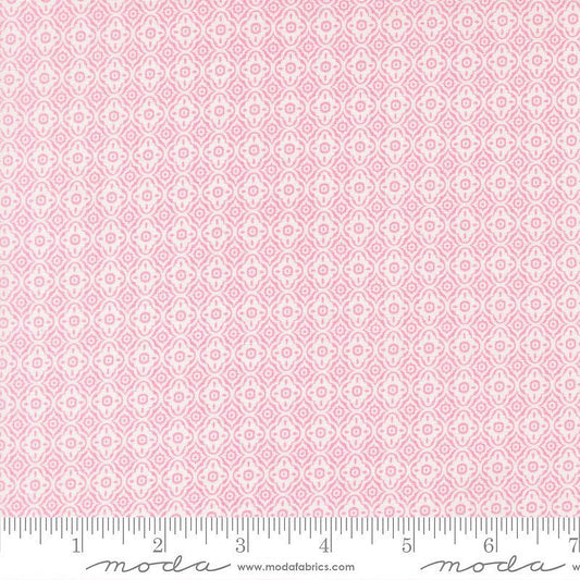 Summer's End Trellis Lilac – Remnant 34" × 44" - Moda from Fort Worth Fabric Studio